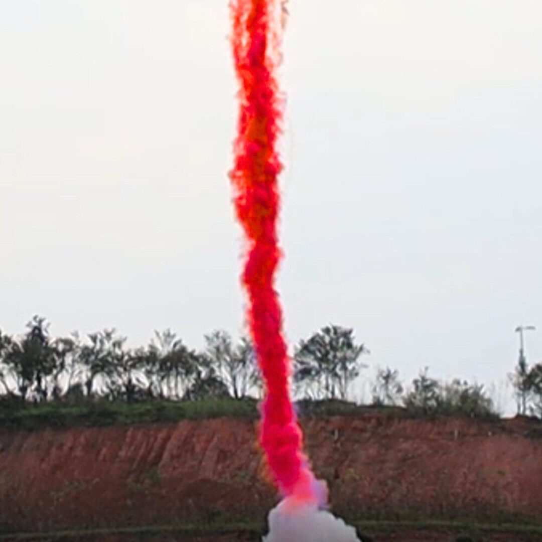 ECO DAYTIME 25 SHOT RED FIREWORKS CAKE - PER PIECE