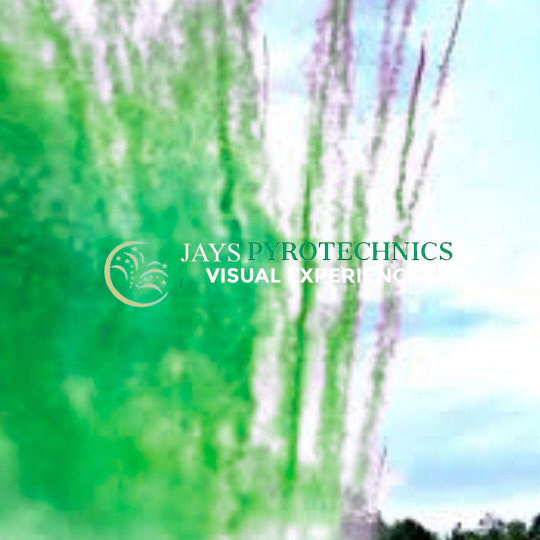 ECO DAYTIME 25 SHOT GREEN FAN FIREWORKS CAKE - PER PIECE