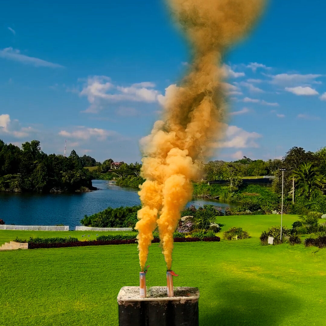 ORANGE FUSE-TYPE SMOKE BOMB TANZANIA – PER PIECE 12 ORANGE FUSE-TYPE SMOKE BOMB TANZANIA – PER PIECE